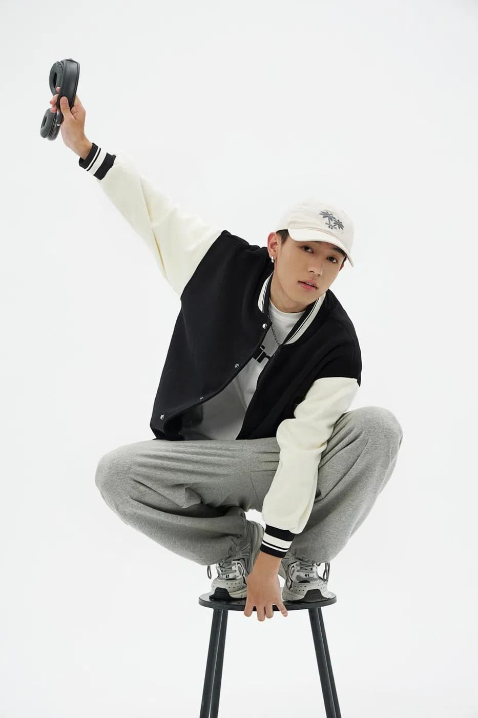 DG-9906 · Varsity Jacket · Real product view 02