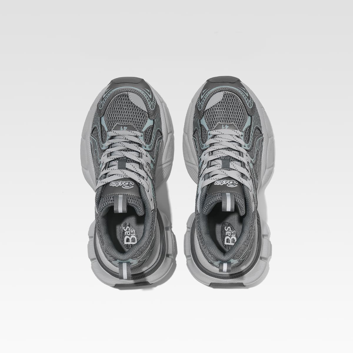 8832 · Graphite · Real view 06