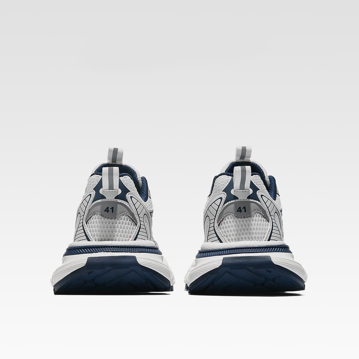 8832 · Light Gray / Navy · Real view 04