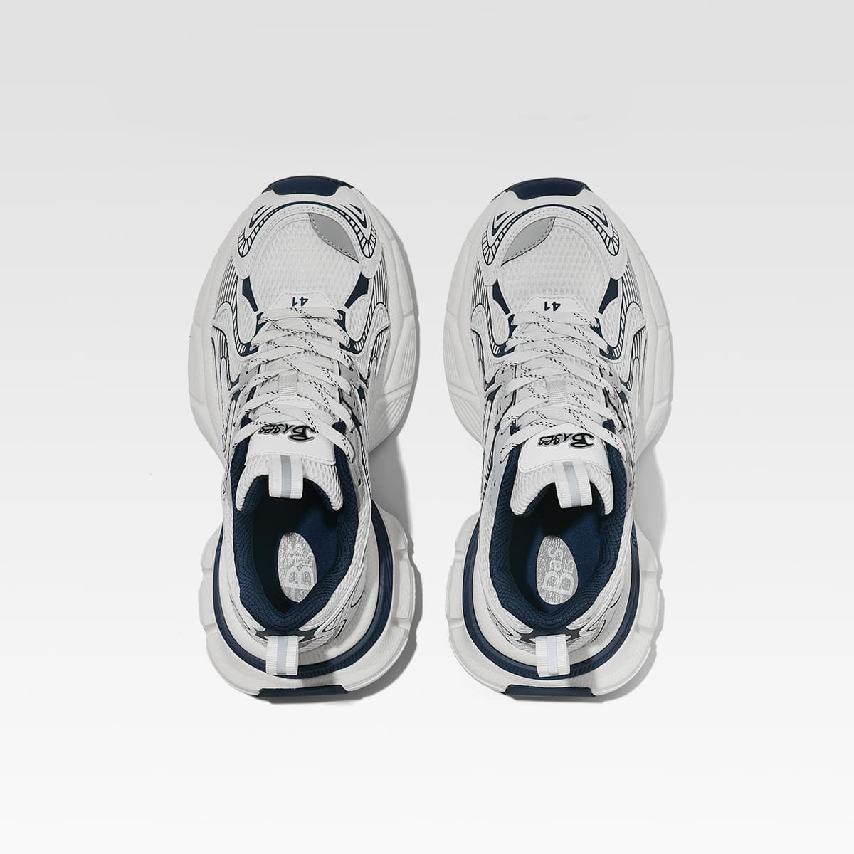 8832 · Light Gray / Navy · Real view 06