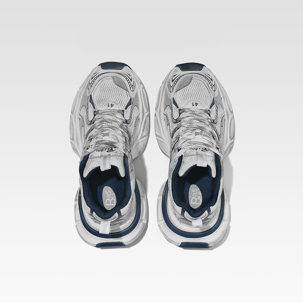 8832 · Silver Gray / Navy · Real view 06