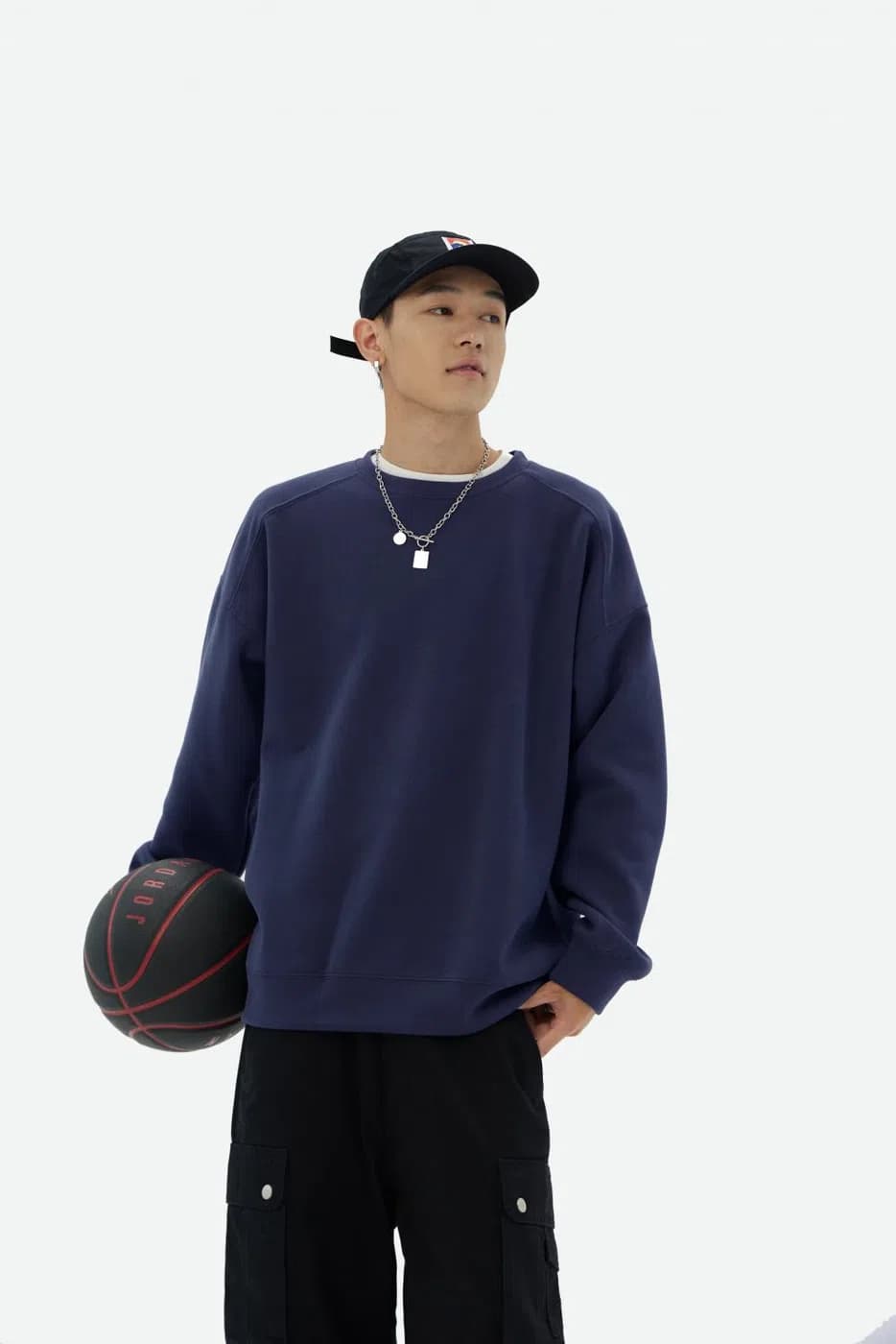 DG-9903 · Crew-Neck Sweatshirt · Real product view 04